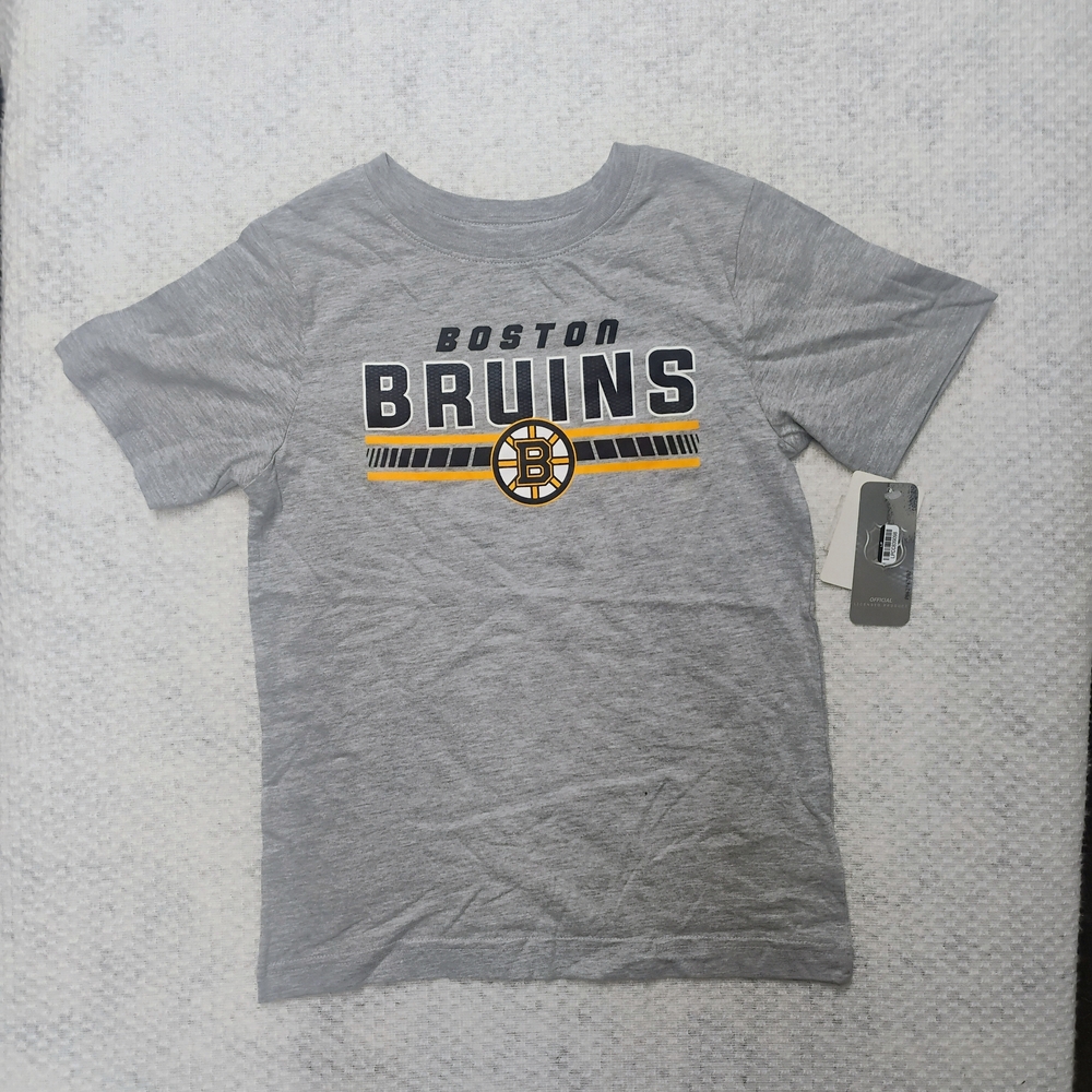 NWT NHL Boston Bruins Child S Gray Hockey Graphic Tee Sporty Ice Puck USA Skate